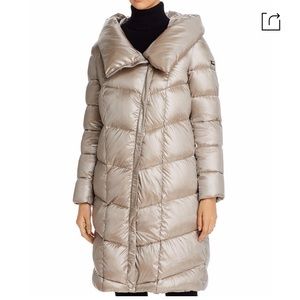 DONNA KARAN NEW YORK / COCOON HOODED PUFFER COAT